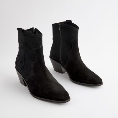 BLU84268 Black Standard/Wide Leather Ankle Cowboy Boots