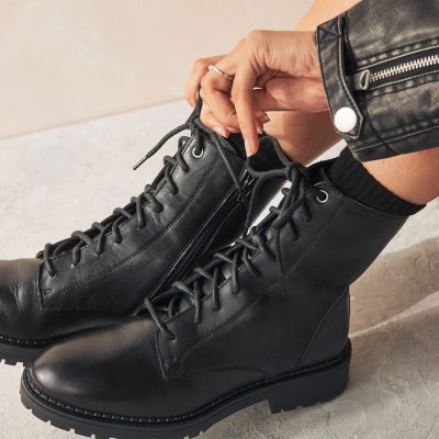 BLU84271 Black Standard/Wide Leather Lace-Up Boots