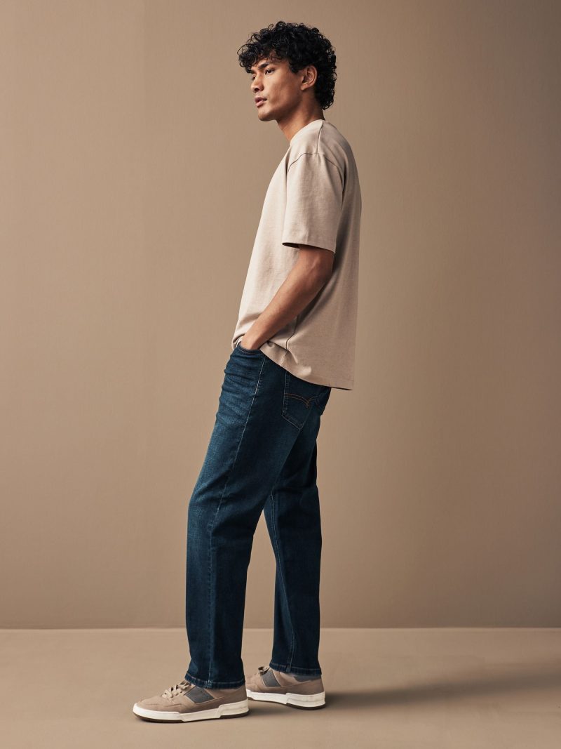 BLU84254 Blue Mid Indigo Straight Fit Motionflex Jeans - Image 2