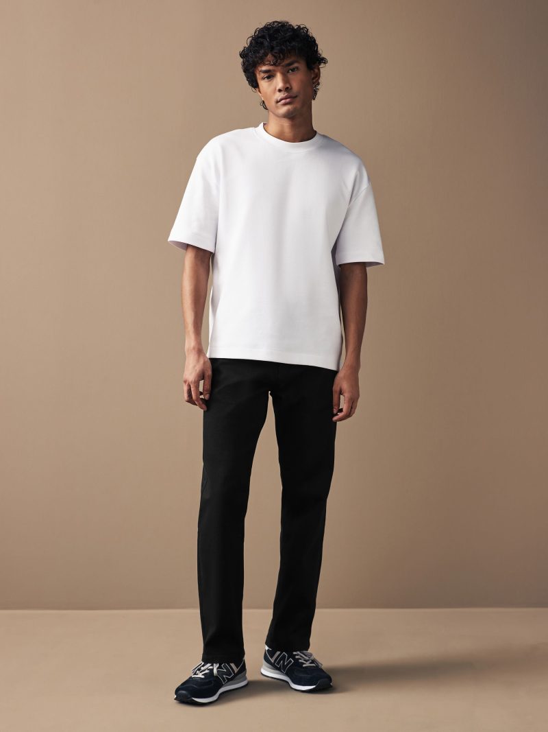 BLU84250 Black Straight Fit Motionflex Jeans - Image 2
