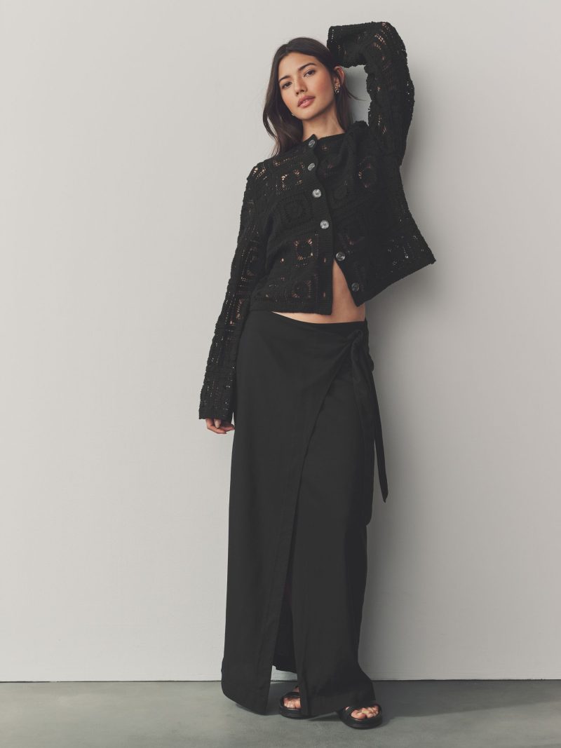 BLU84286 Black Maxi Sarong Skirt with Linen - Image 2